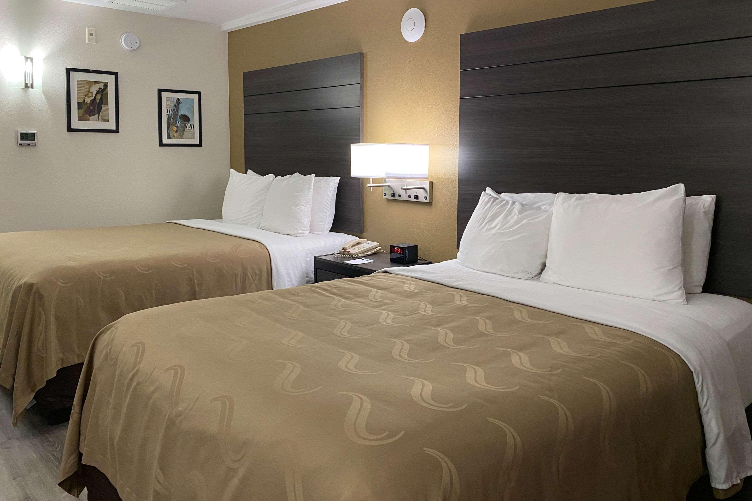 Quality - Hwy 76 Hotel