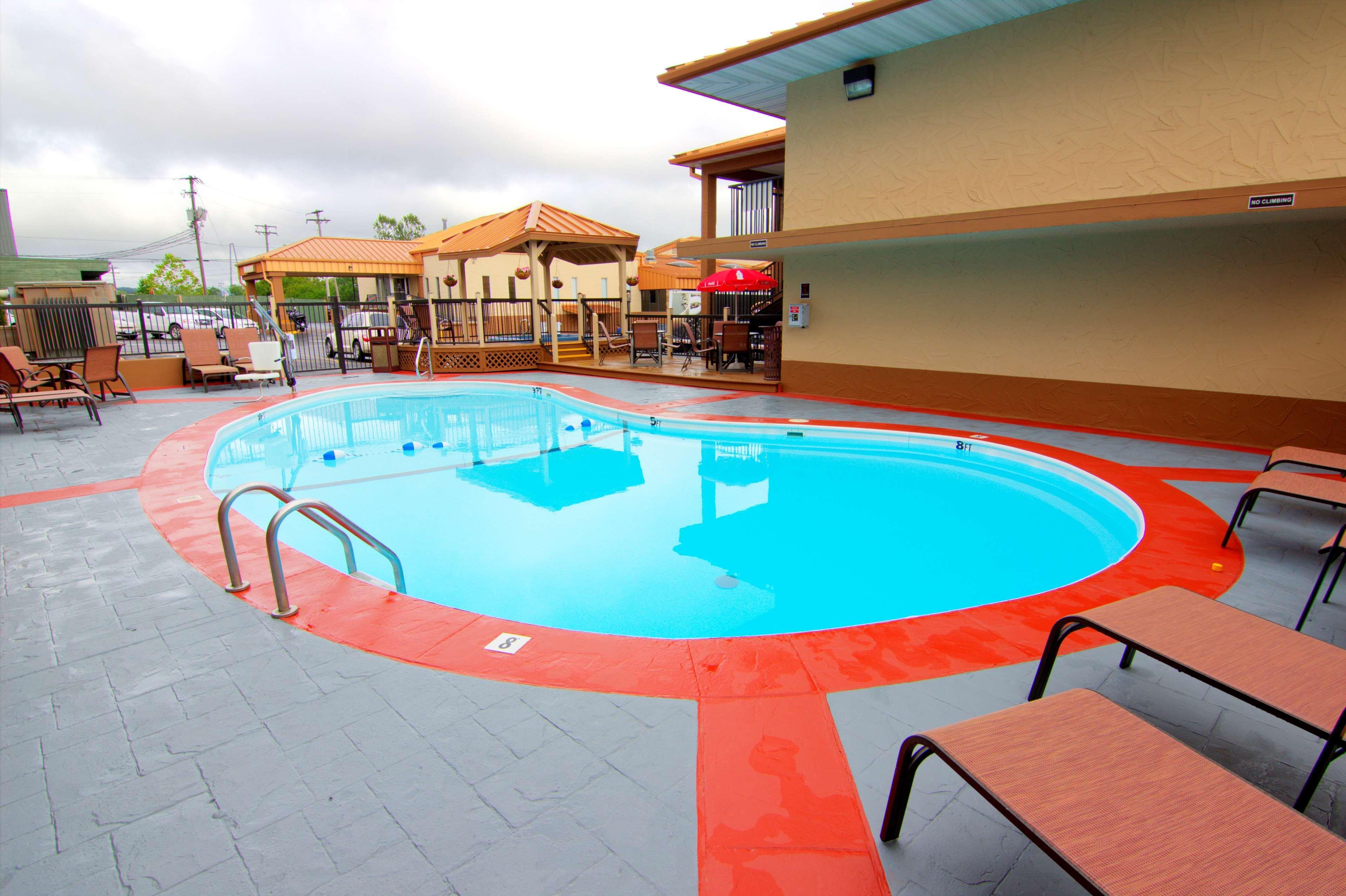 Hotel Western Center Pointe 3*