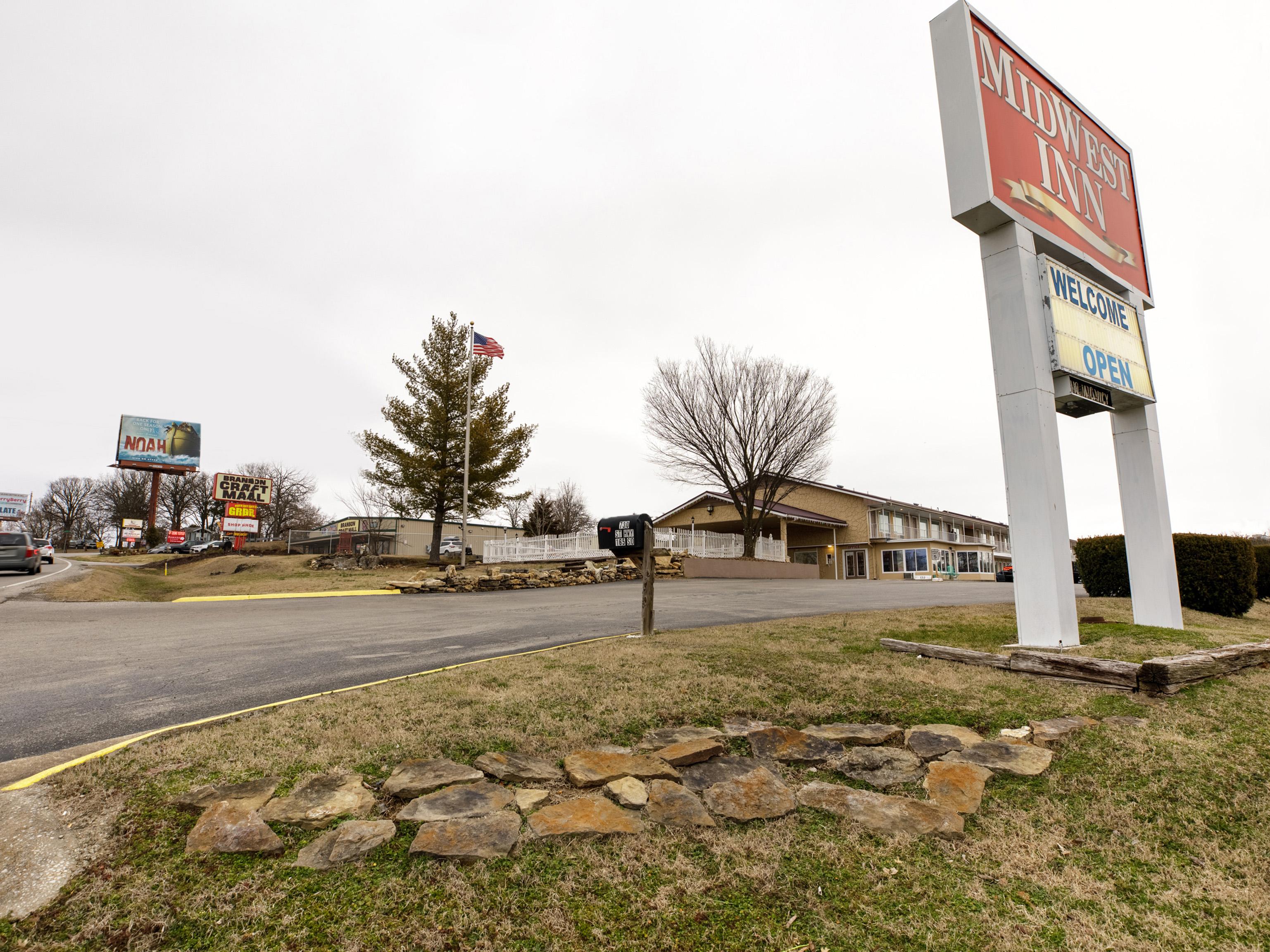Hotel Oyo Mo-165 Branson