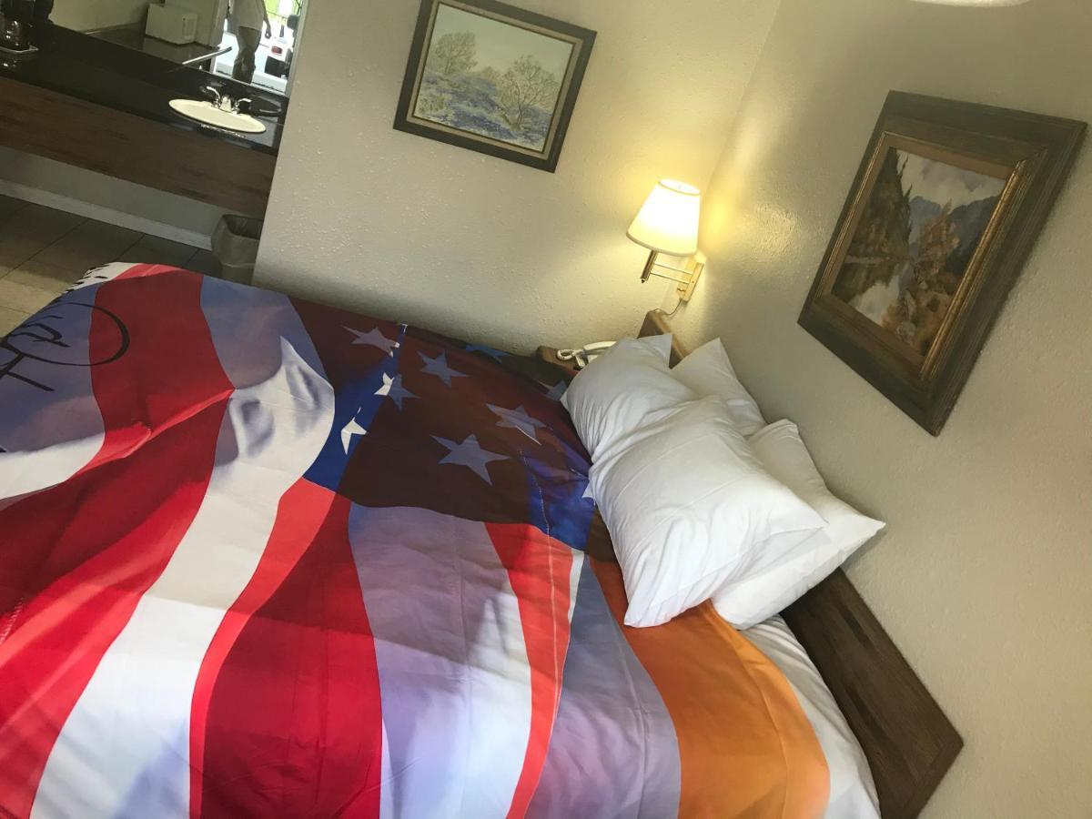 American Patriot Family Aka Oak Grove 3*