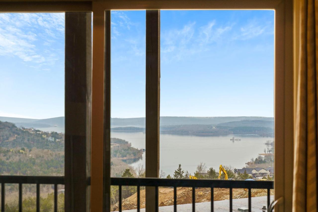 Holiday home Luxe Gaming Paradise W Breathtaking Views Indoor Pool Close To Sdc Branson