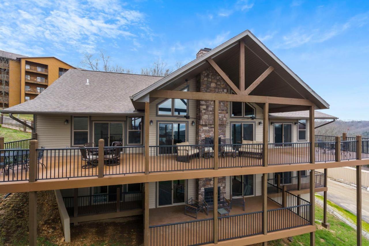 Luxe Gaming Paradise W Breathtaking Views Indoor Pool Close To Sdc Holiday home