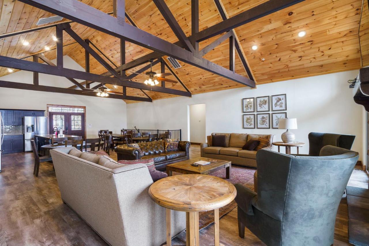 Luxe Gaming Paradise W Breathtaking Views Indoor Pool Close To Sdc Holiday home