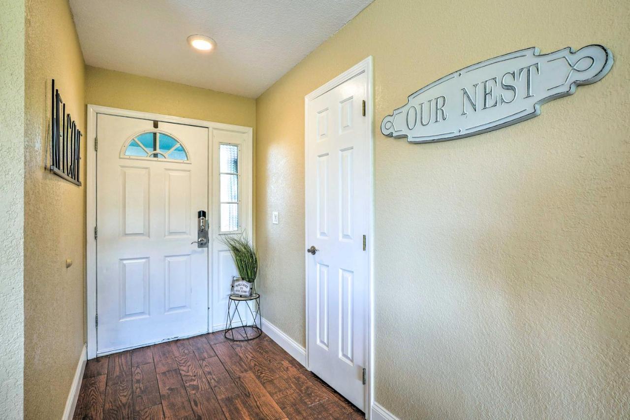 With Pool Access - Walk To Strip! Apartment Branson