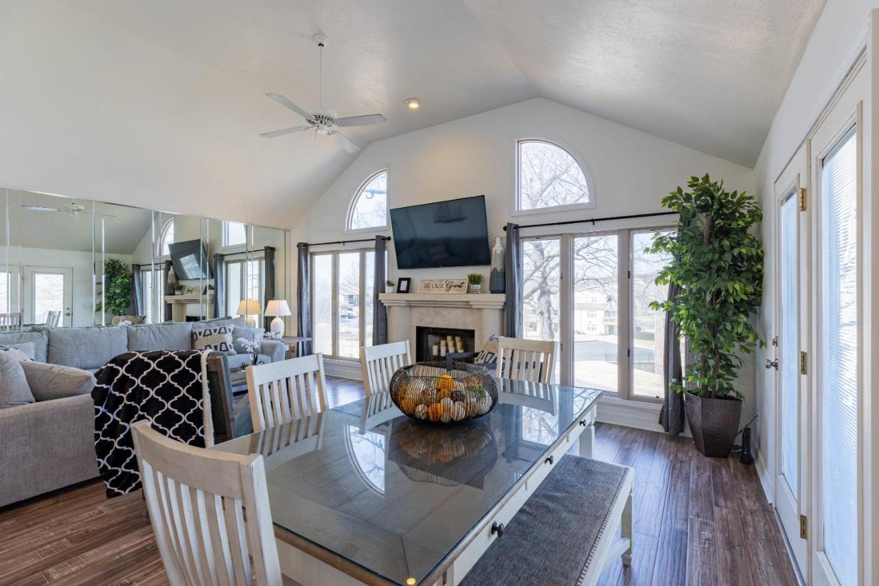Villa B 32-1 Spacious Close To Pool *
