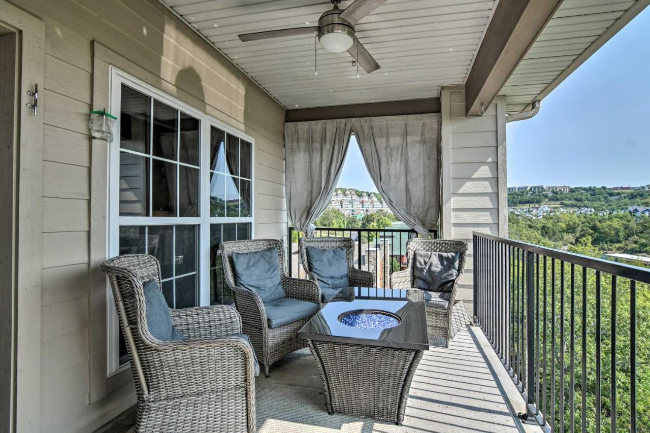 Apartment Resort-style With Views And Patio! Branson