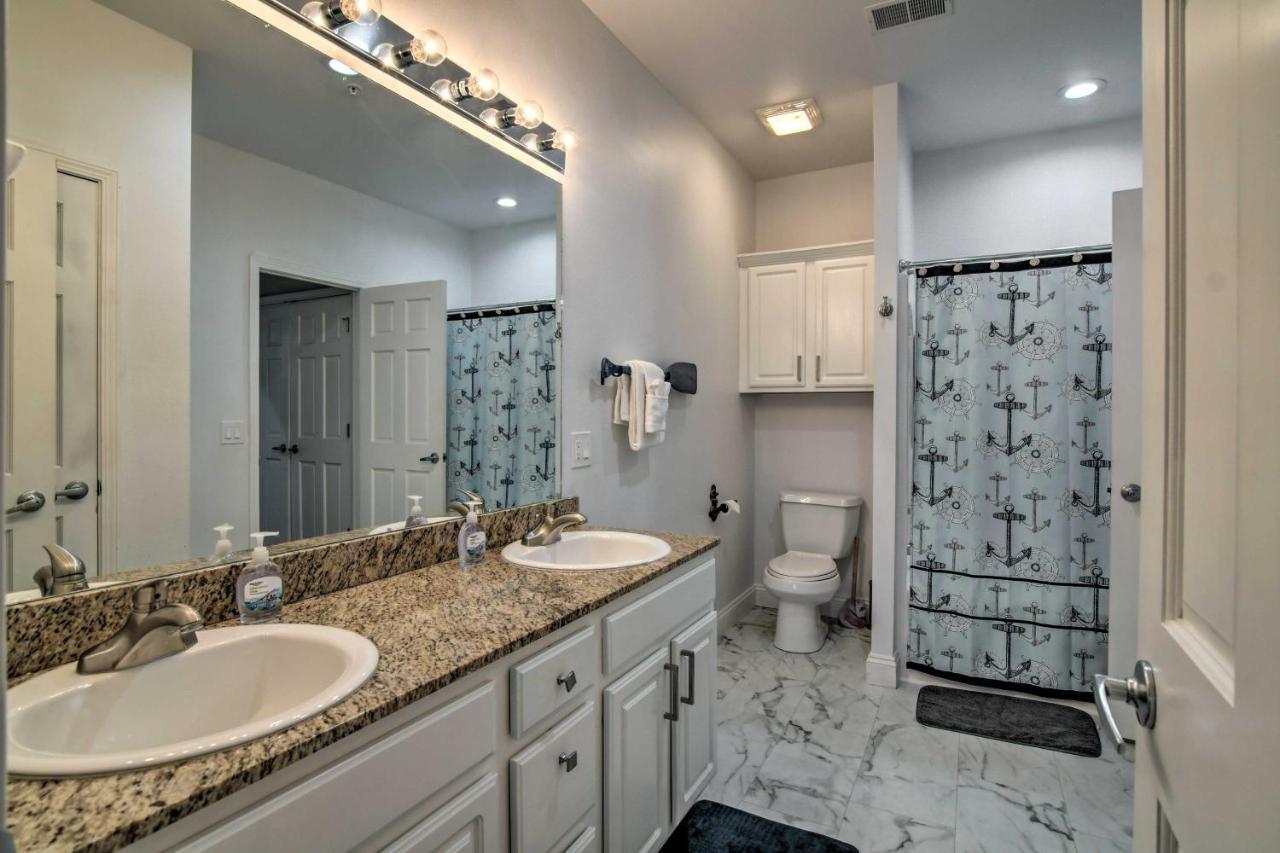 Resort-style With Views And Patio! * Branson