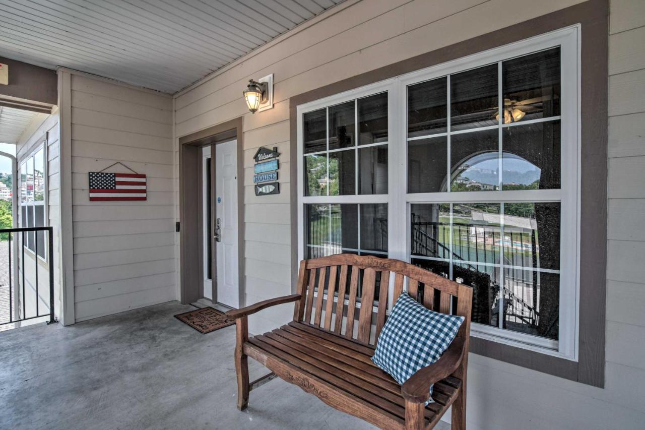 Apartment Resort-style With Views And Patio! Branson