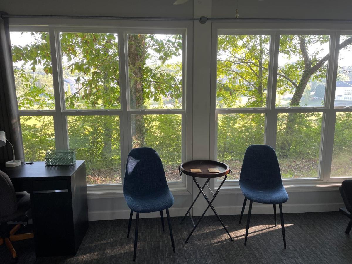 New Owner Special/newly Updated Beautiful *