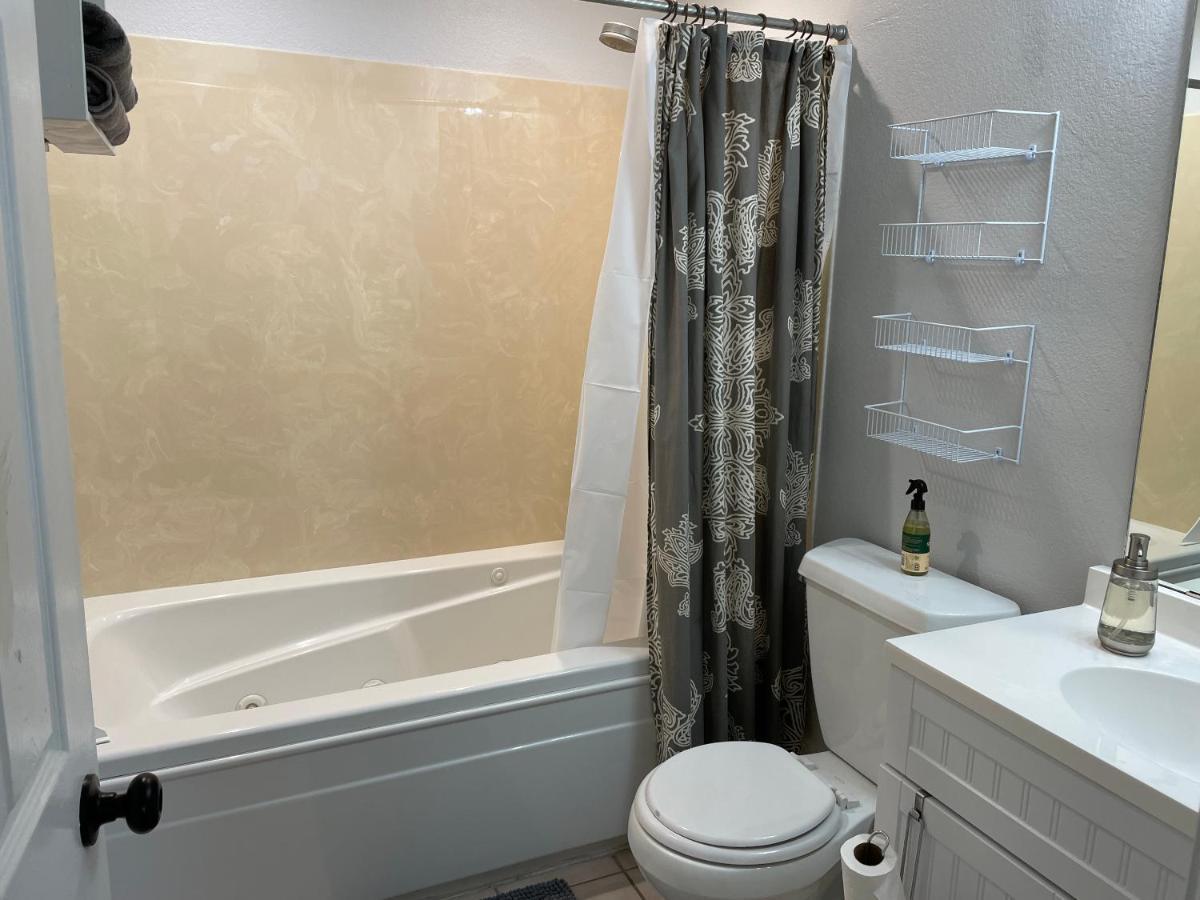 New Owner Special/newly Updated Beautiful Apartment *