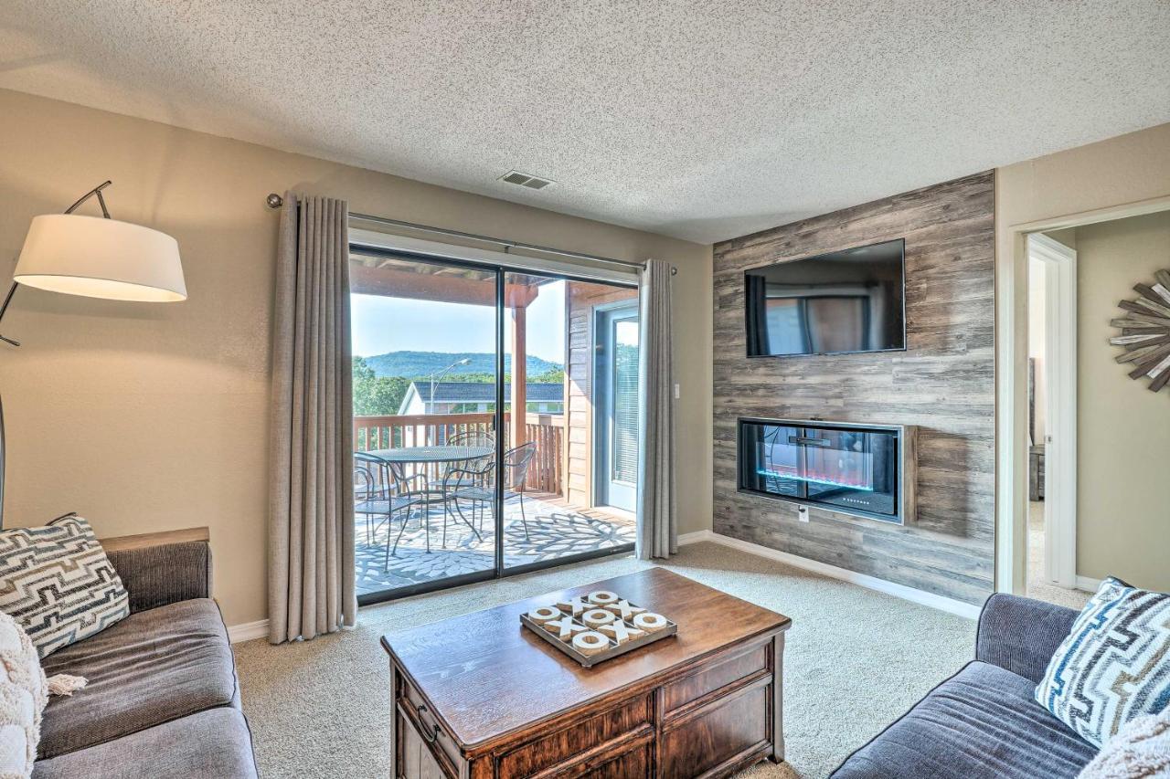 Apartment With On-site Golf Course Access! Branson