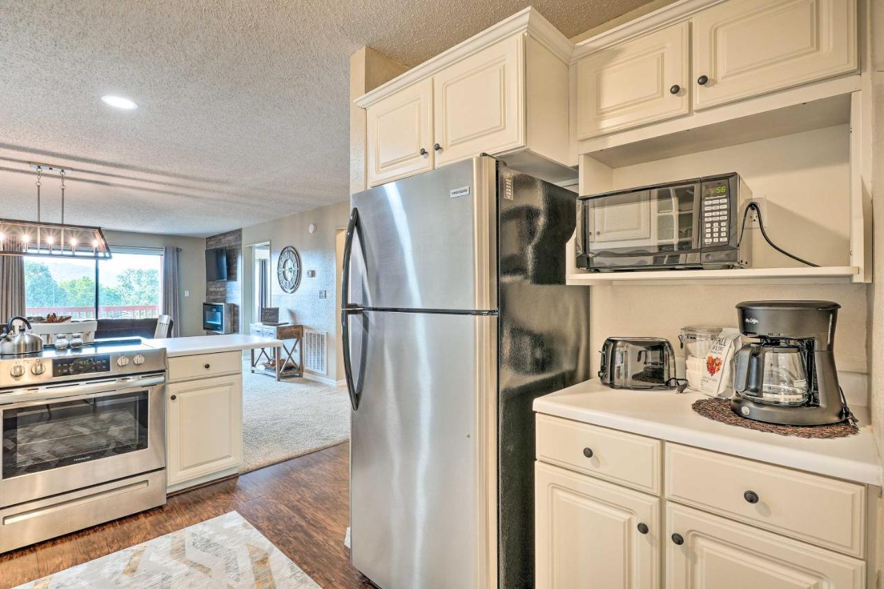 With On-site Golf Course Access! * Branson