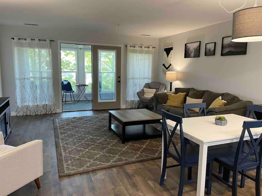 New Owner Special/newly Updated Beautiful * Branson