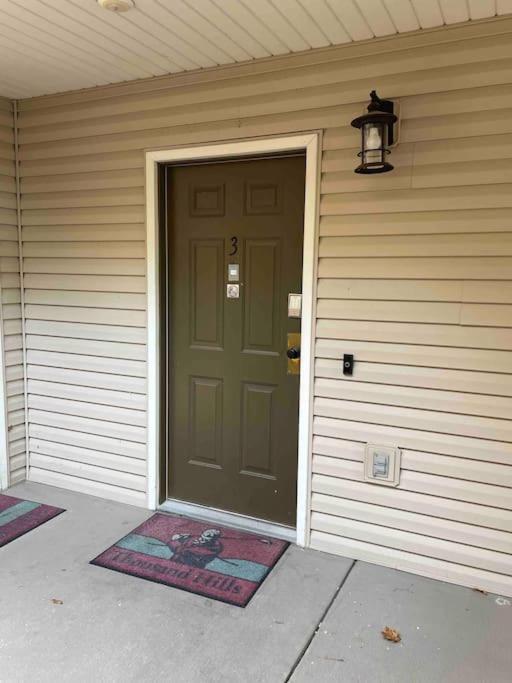 New Owner Special/newly Updated Beautiful Apartment *