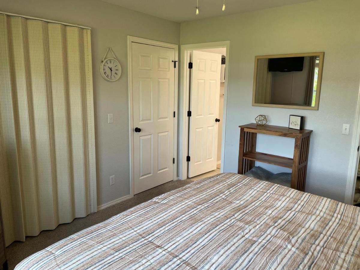 New Owner Special/newly Updated Beautiful Apartment *