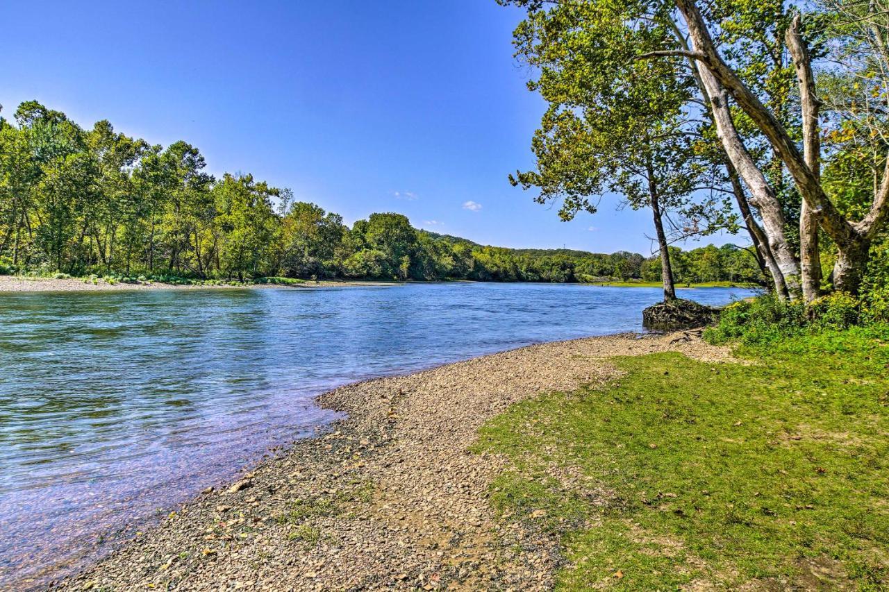 Apartment With On-site Golf Course Access! Branson