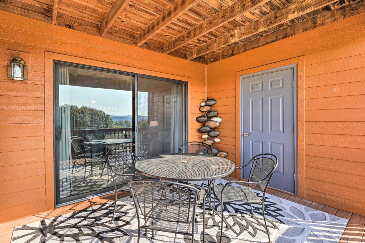 With On-site Golf Course Access! Apartment *