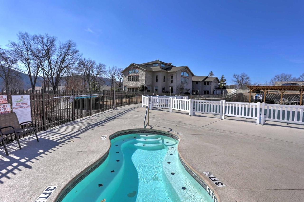 Apartment With On-site Golf Course Access!