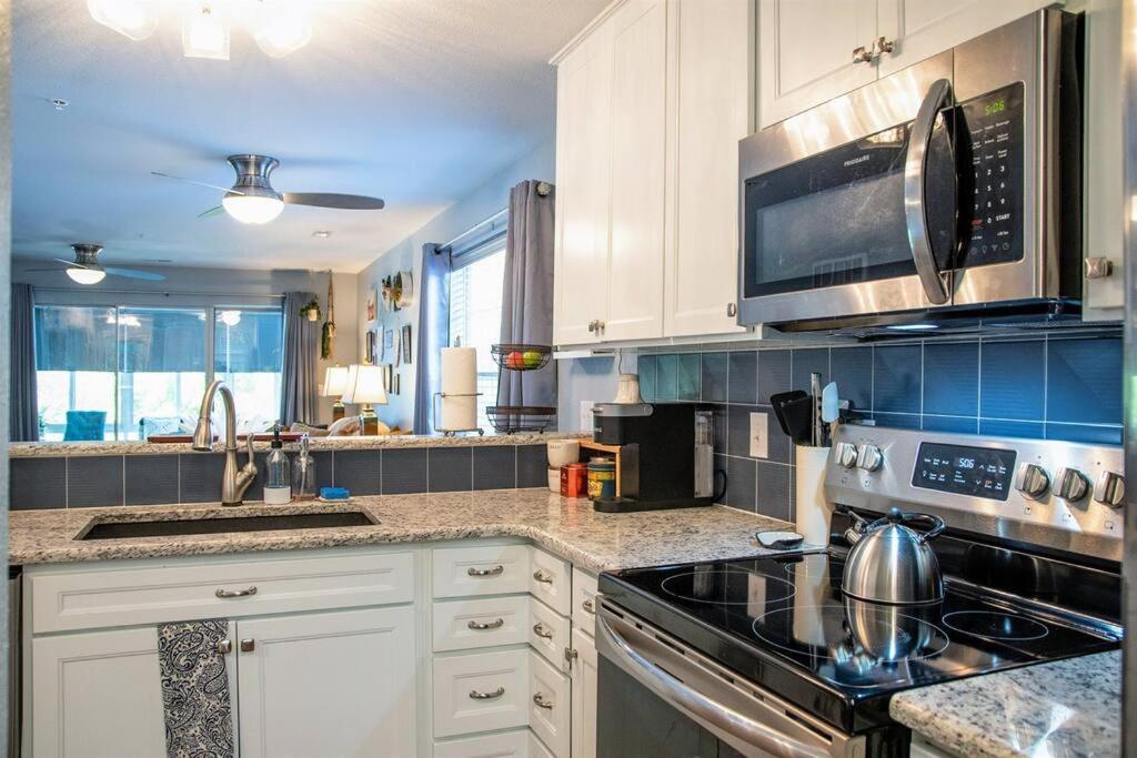 The Bandwagon- Newly Remodeled Near Lake Taneycomo Apartment Branson