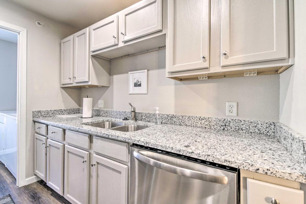 Pet-friendly With Shared Pool! *