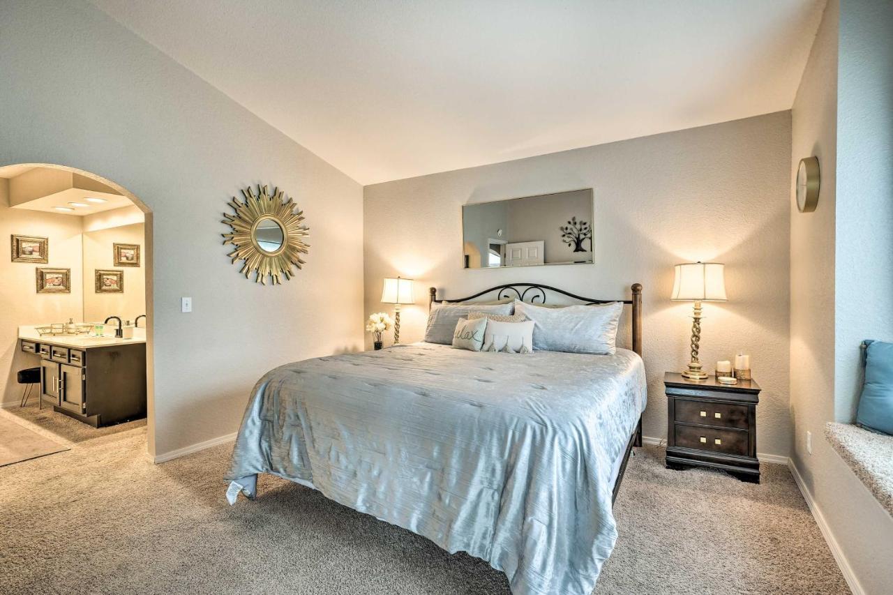 Pet-friendly Walk To The Strip Apartment Branson