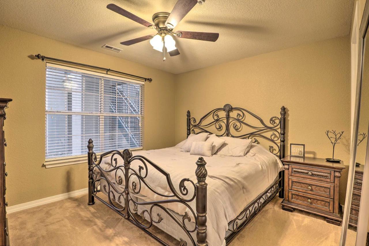 Serene With Sunroom And Golf Course View * Branson
