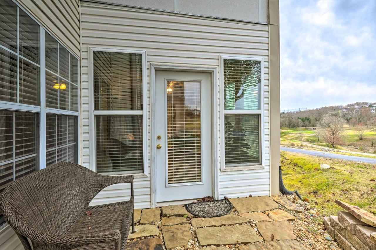 Serene With Sunroom And Golf Course View Apartment *