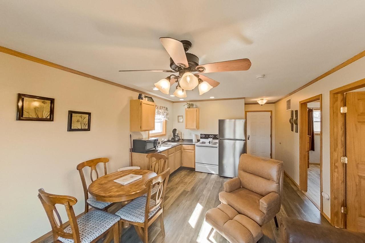 White Wing Cabin 2 *