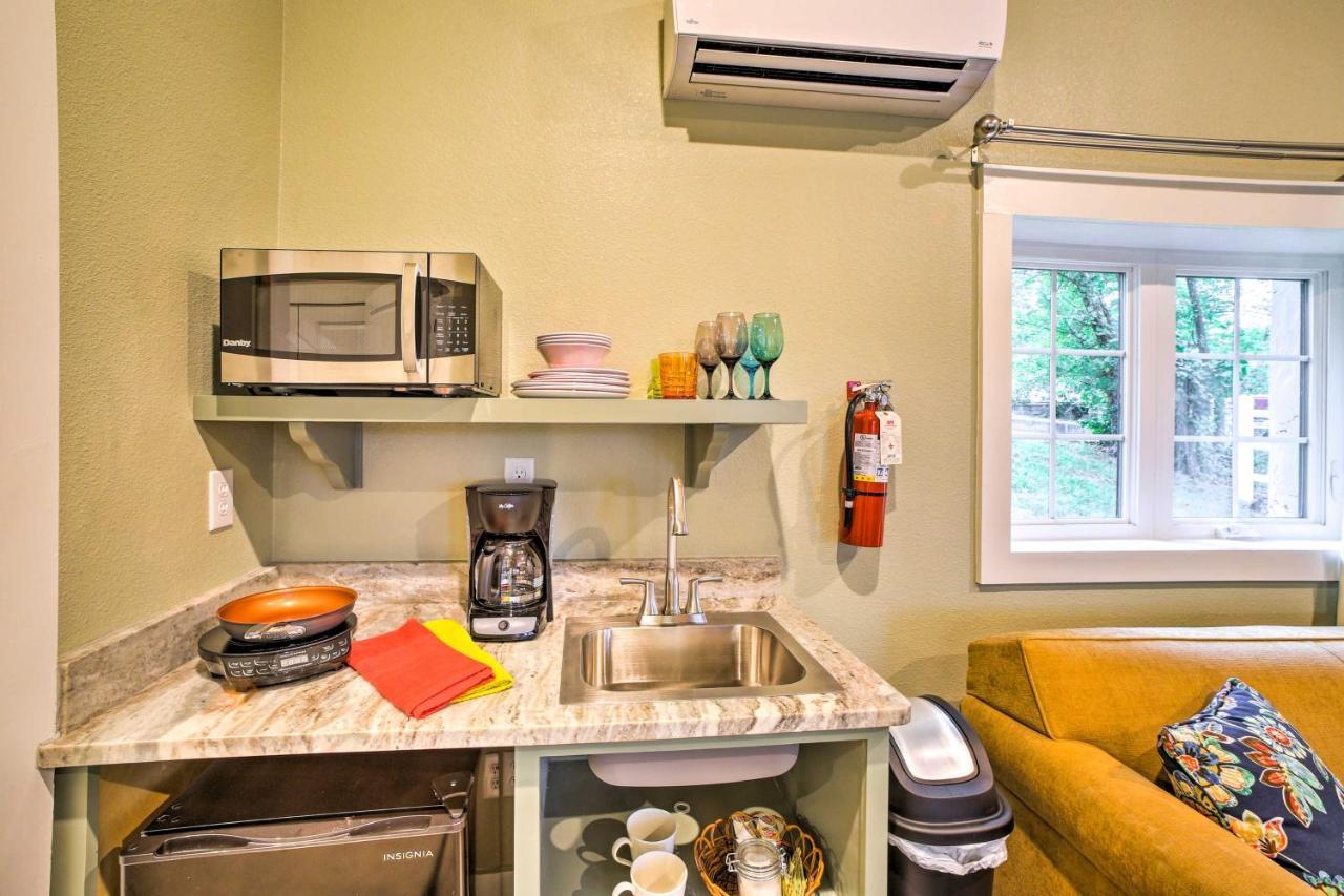 Welcoming Downtown With Pool Access! Holiday home *