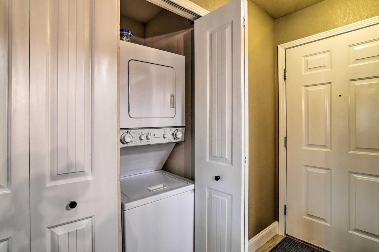 With Pool And Golf Course Views! * Branson