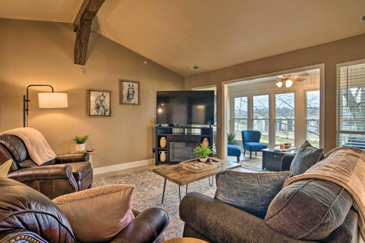 With Pool And Golf Course Views! *