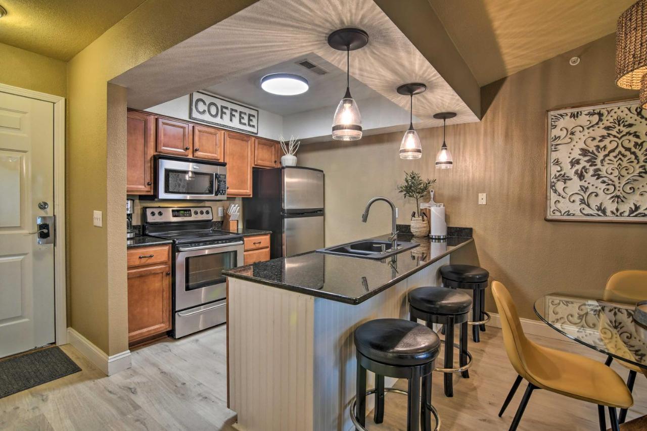 Apartment With Pool And Golf Course Views! Branson