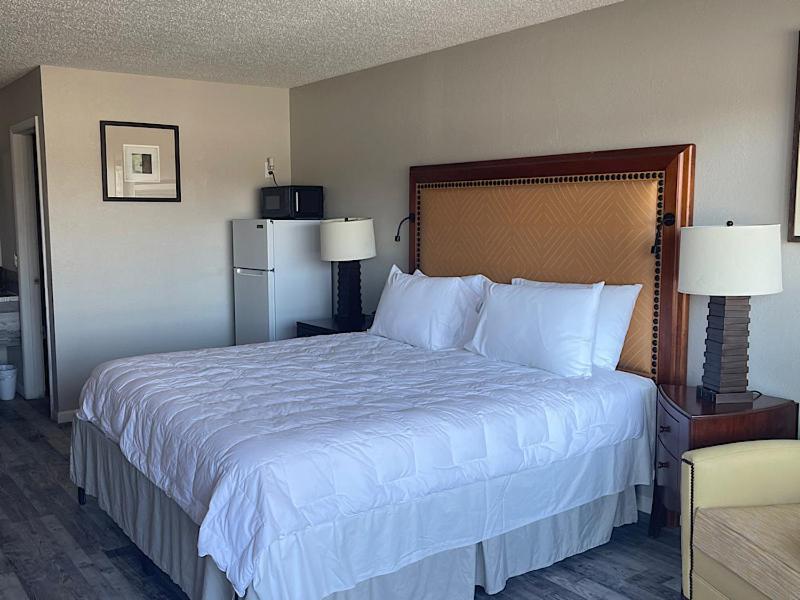 Days Inn By Wyndham Branson Ozarks Hotel