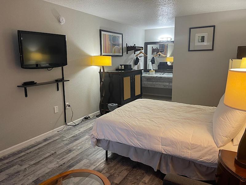 Days Inn By Wyndham Branson Ozarks Hotel *
