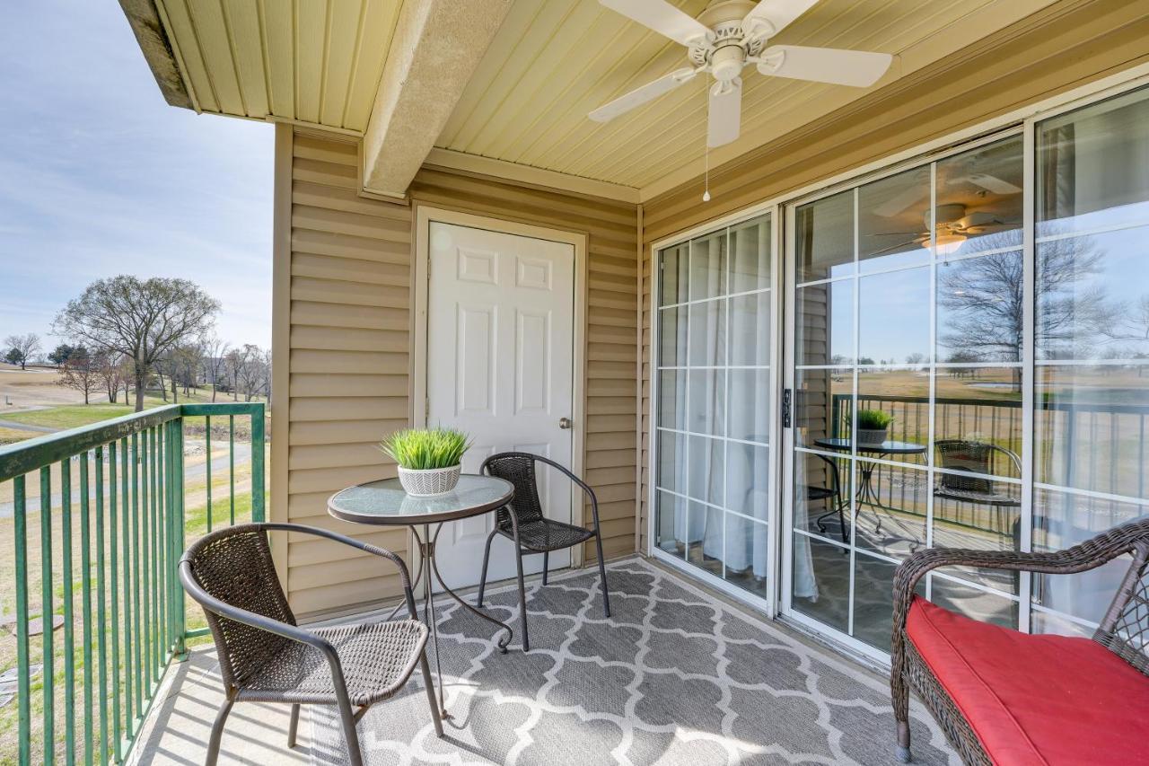 On Fairway Steps From Pools! * Branson