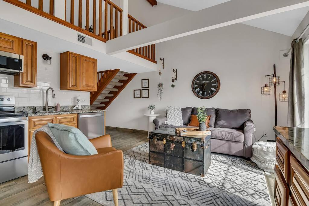 Apartment Fall Creek Near The Strip! *