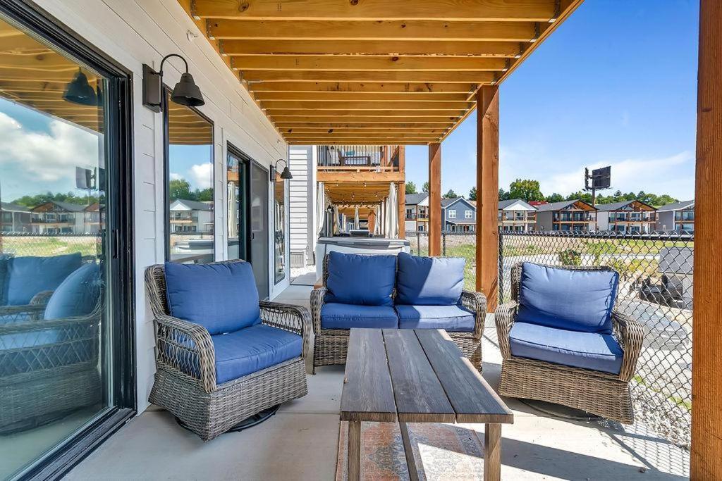 Hilltop House Branson