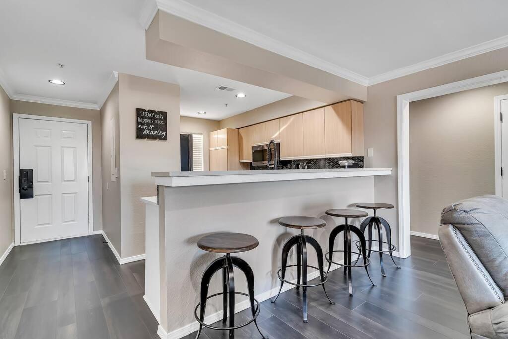 Charming 4-bedroom At The Champions Apartment