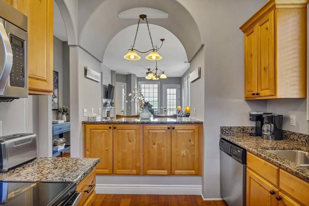 Walk In Two Bed Lakeview At Indian Point *