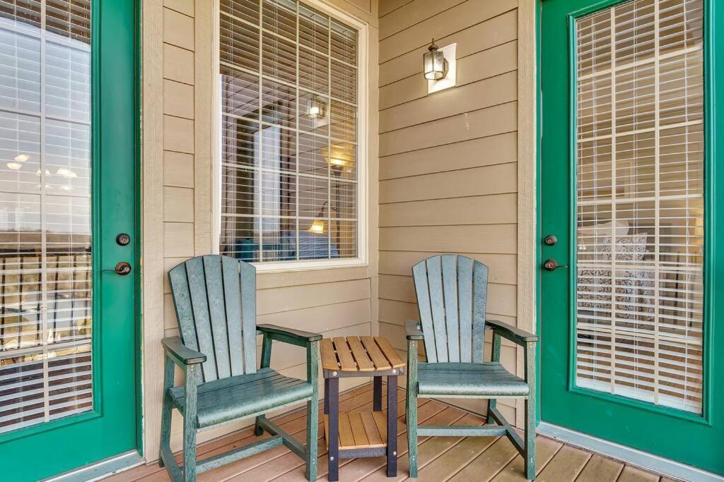 Walk In Two Bed Lakeview At Indian Point *