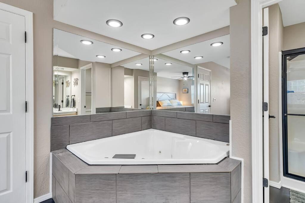 Charming 4-bedroom At The Champions Branson