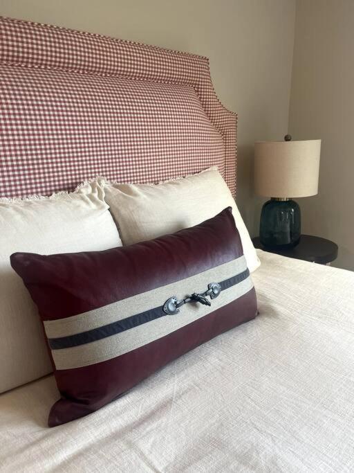 Branson's Newest Gem: View Condo,patio & Pool Branson