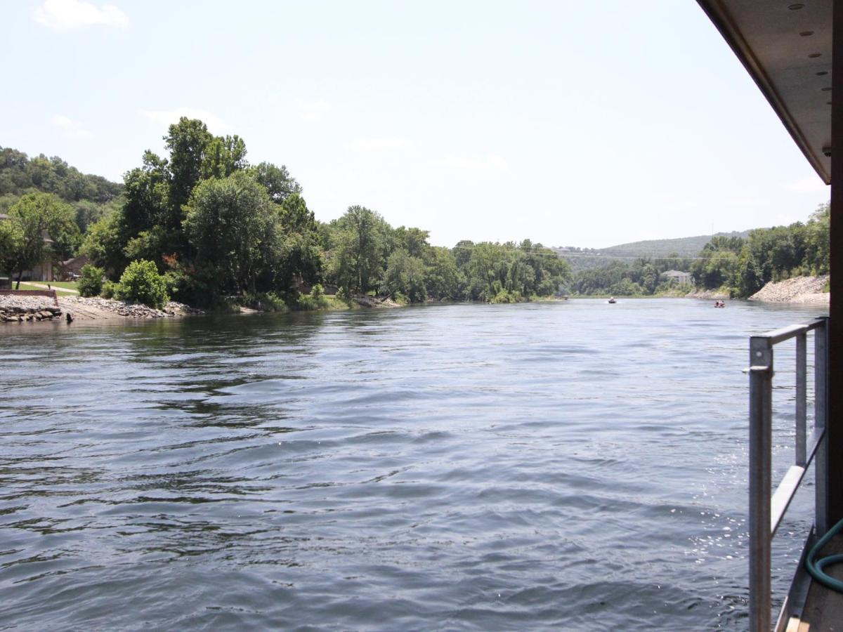 Tuscany On Taneycomo Branson
