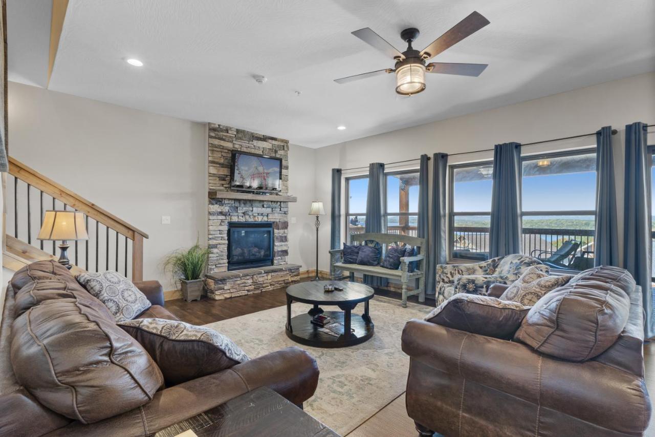Lakefront Haven