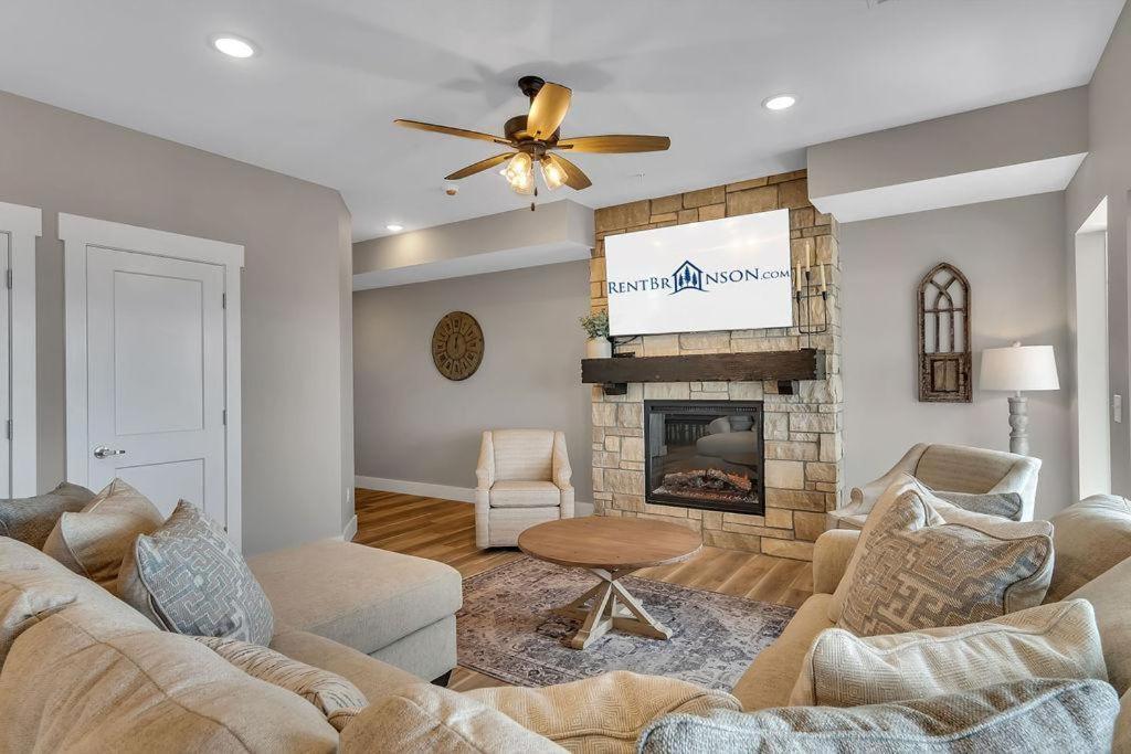 Lakehouse Branson
