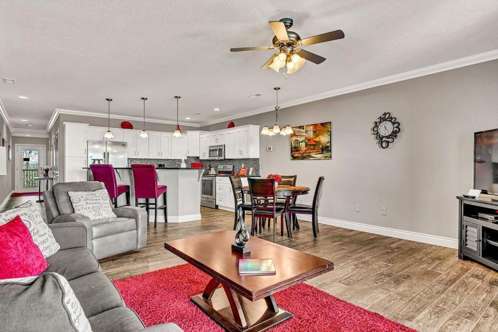 Holiday home Hawthorne -- 1410 *