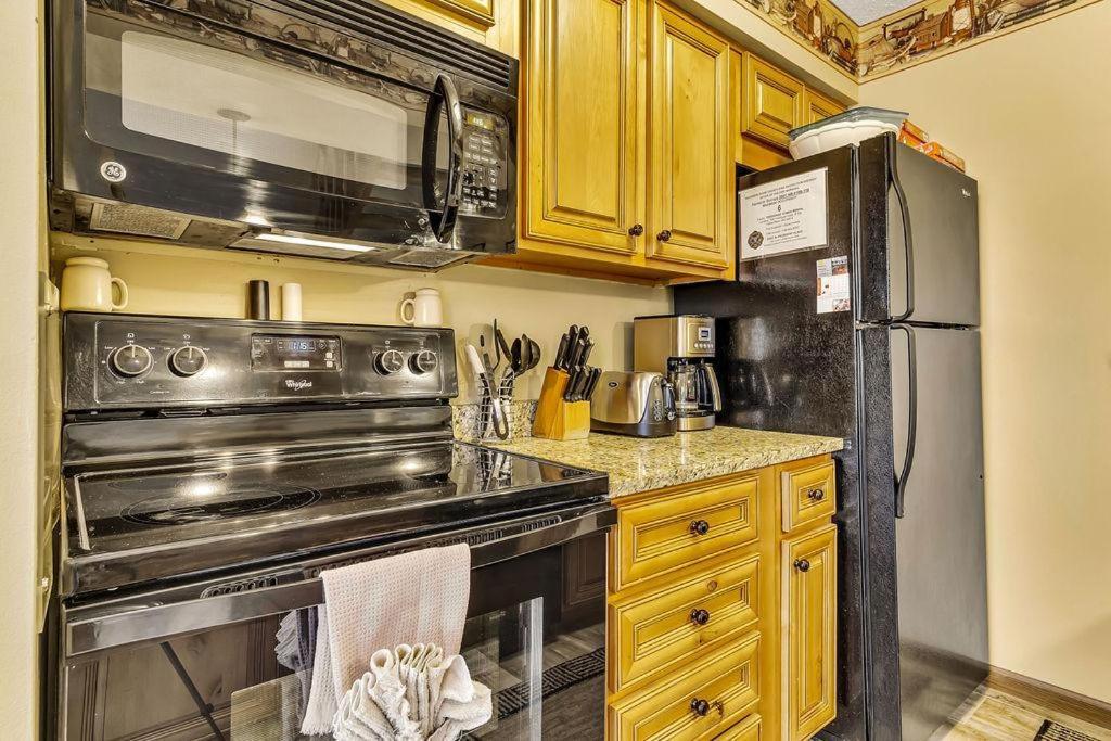 White Oak With Loft -- 116 Branson