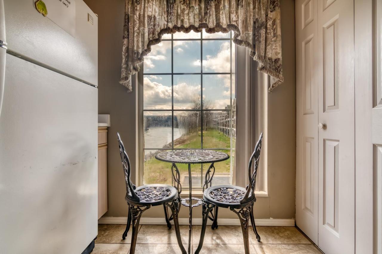 Lakefront At Diamond Resort! Apartment