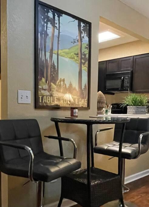 The Divine 409 1 Bdrm With Kitchen