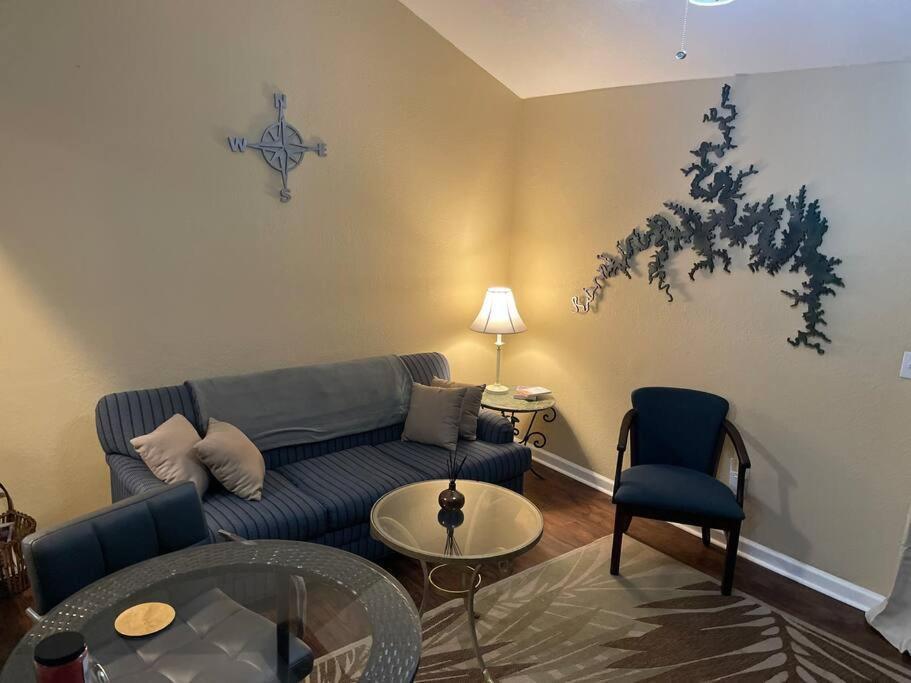 The Divine 409 1 Bdrm With Kitchen Apartment Branson